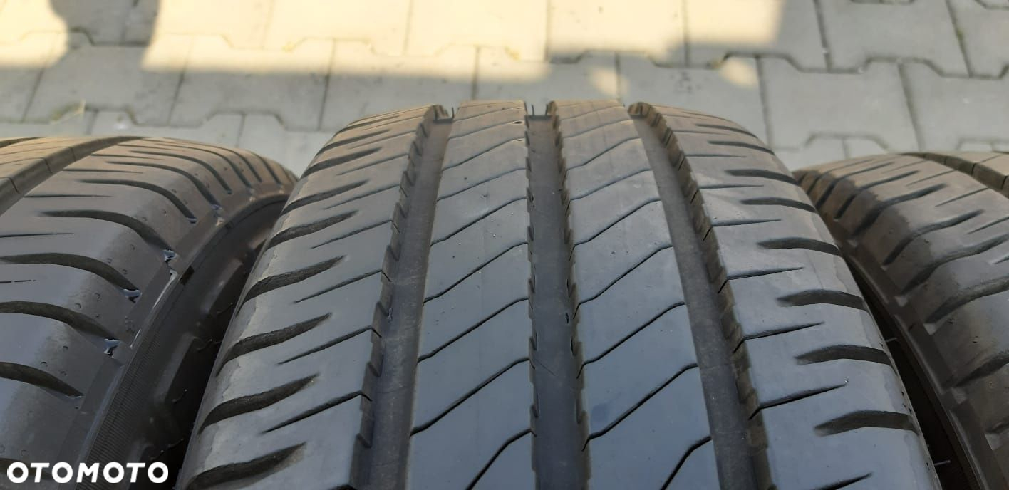 Opony Michelin 215 65 R16C - 3