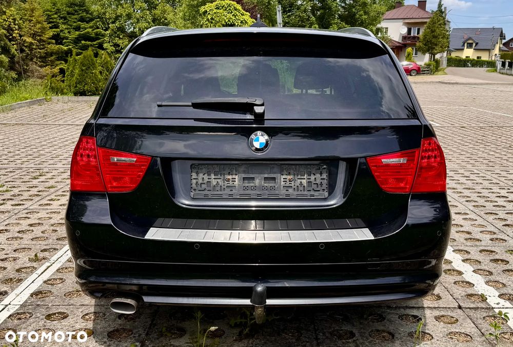 BMW Seria 3 318d - 4