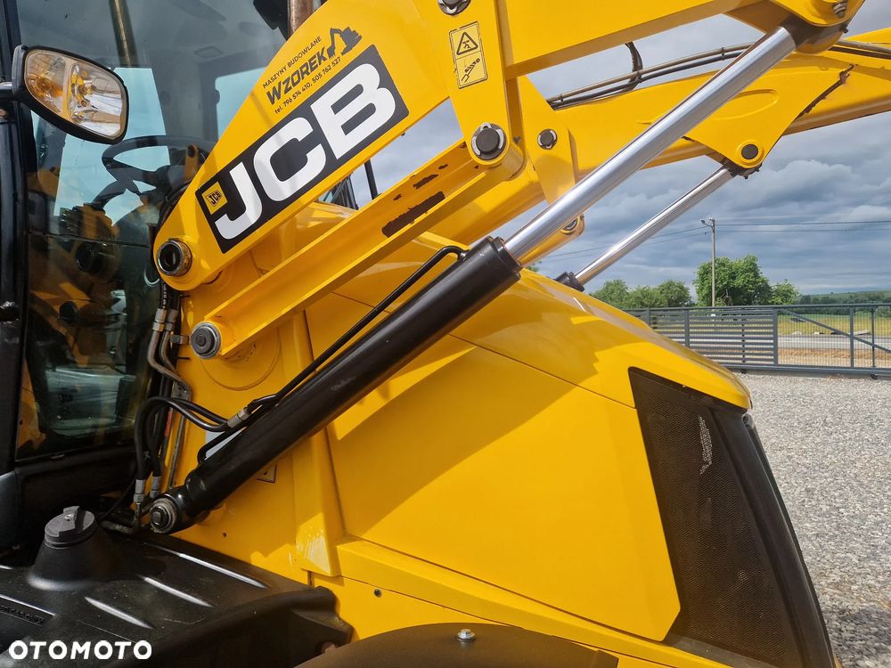 JCB 3CX - 10