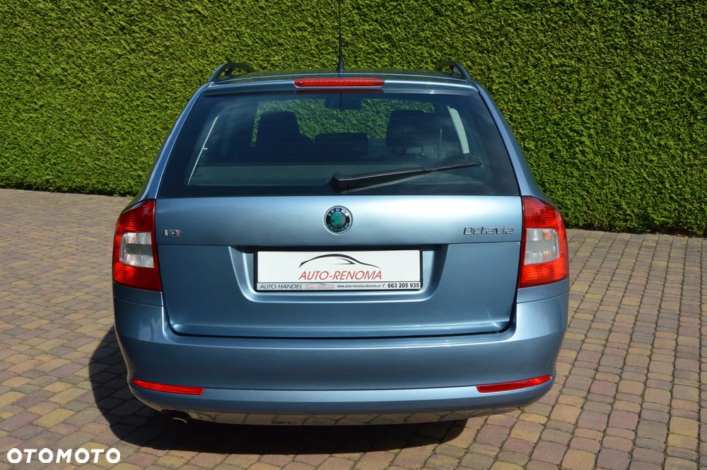 Skoda Octavia 1.6 Ambiente - 33