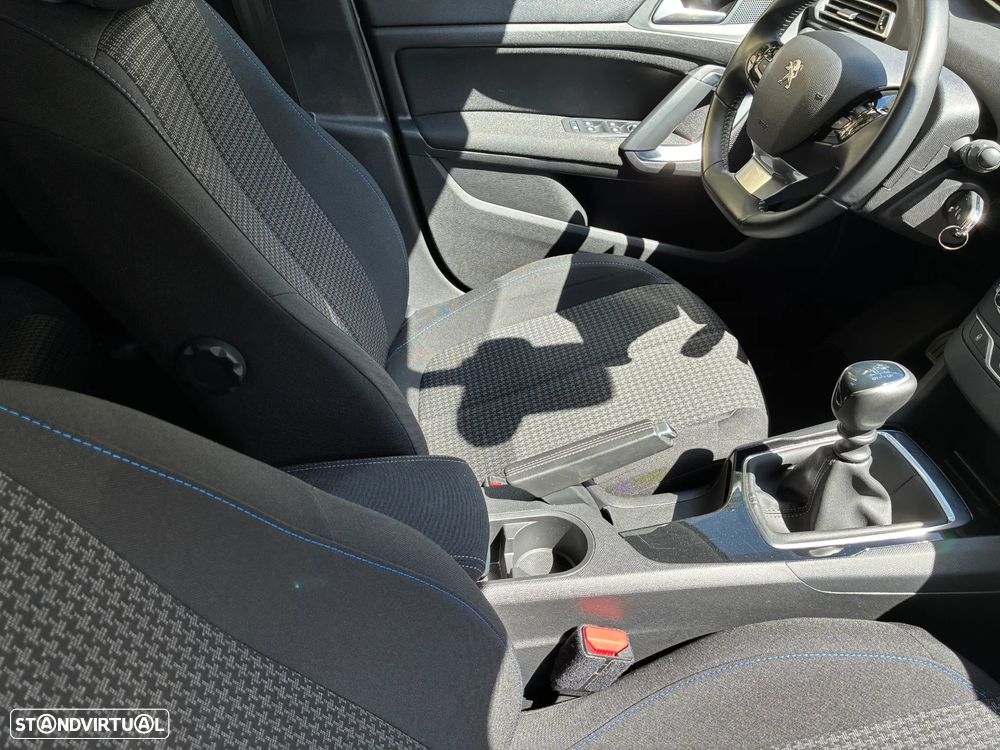 Peugeot 308 SW 1.5 BlueHDi Style - 16