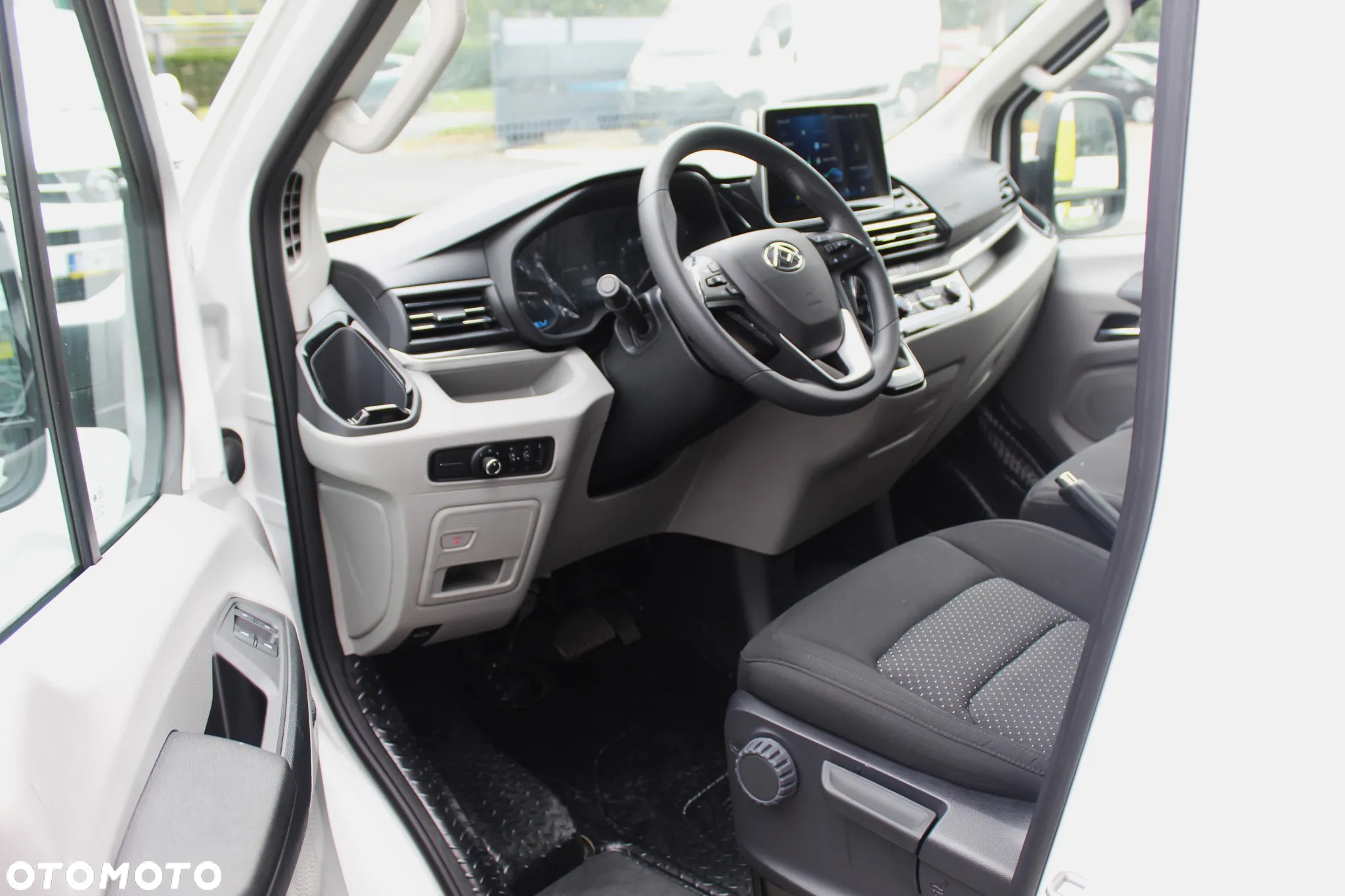 Maxus E-DELIVER 9 - 15