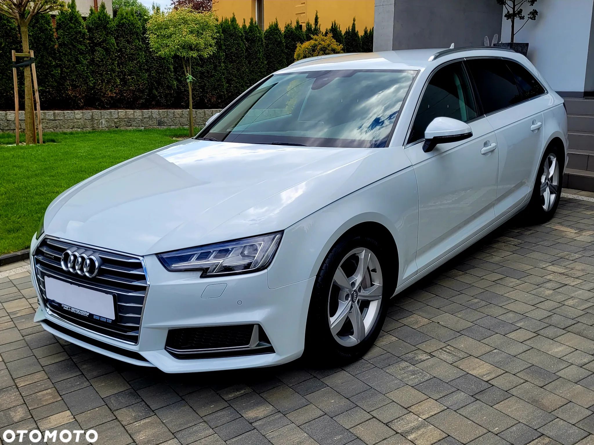 Audi A4 - 1