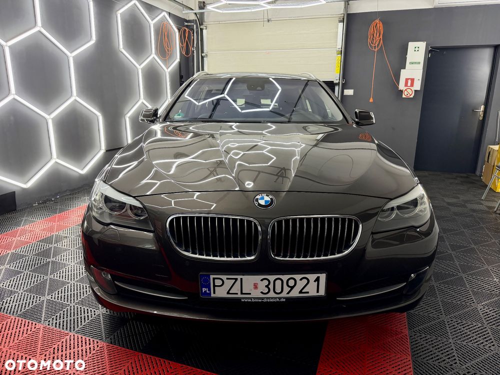 BMW Seria 5 525d xDrive Sport-Aut - 6
