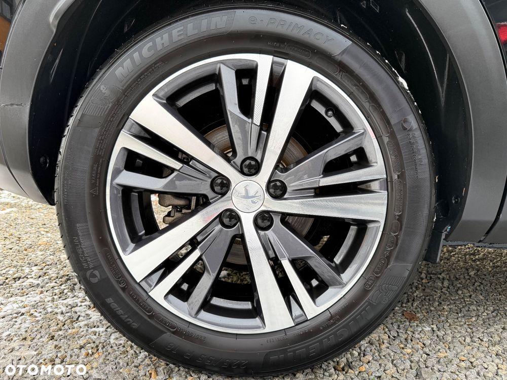 Peugeot 3008 1.2 PureTech GPF Allure S&S - 26