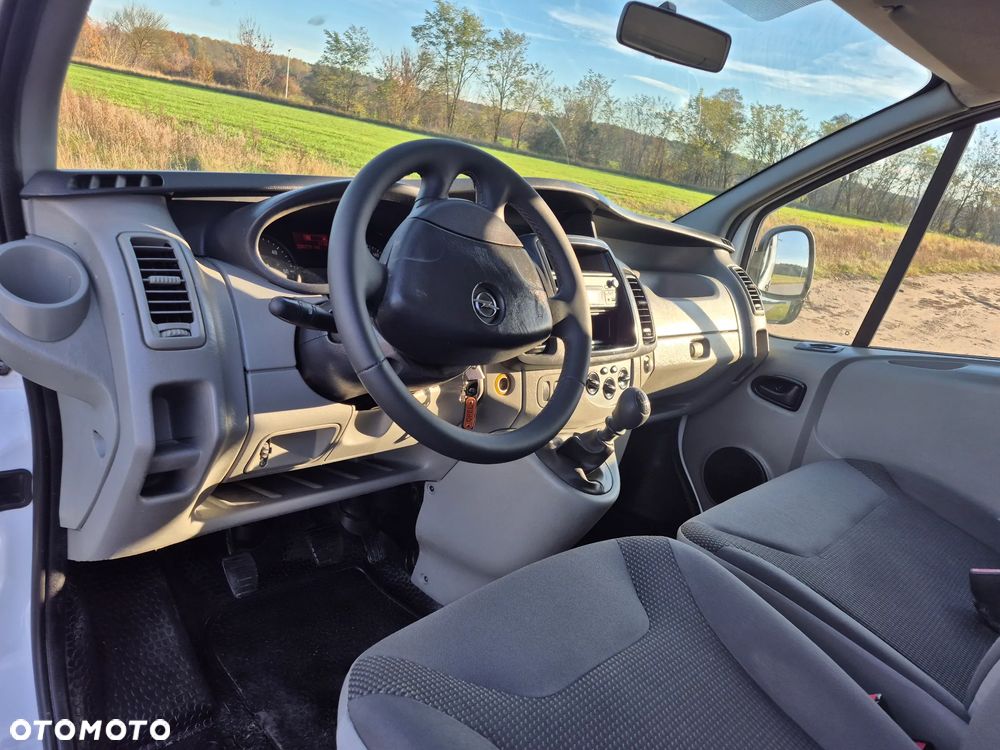 Opel Vivaro - 13