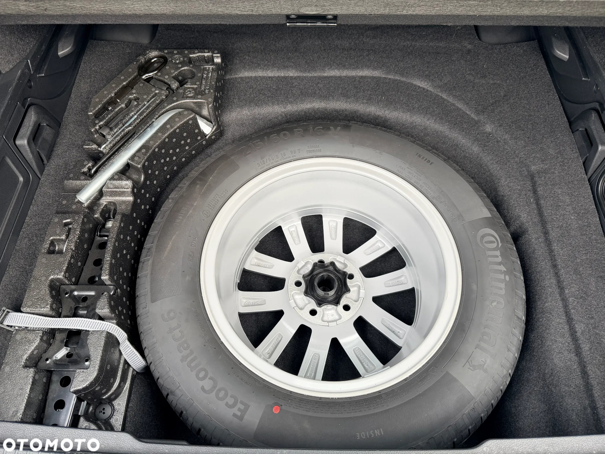 Volkswagen Passat 2.0 TDI EVO Business - 18