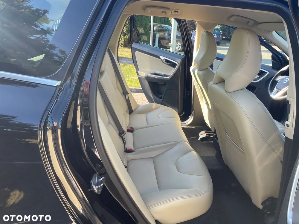 Volvo XC 60 D4 AWD Summum - 13