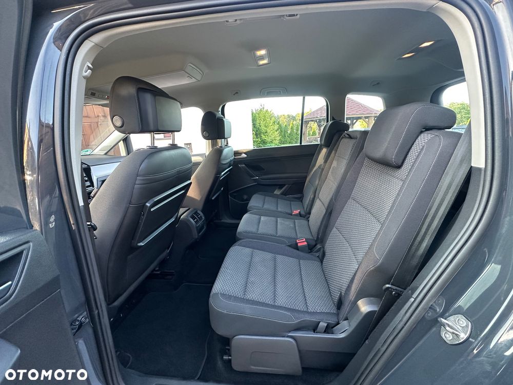 Volkswagen Touran 2.0 TDI SCR DSG ACTIVE - 11