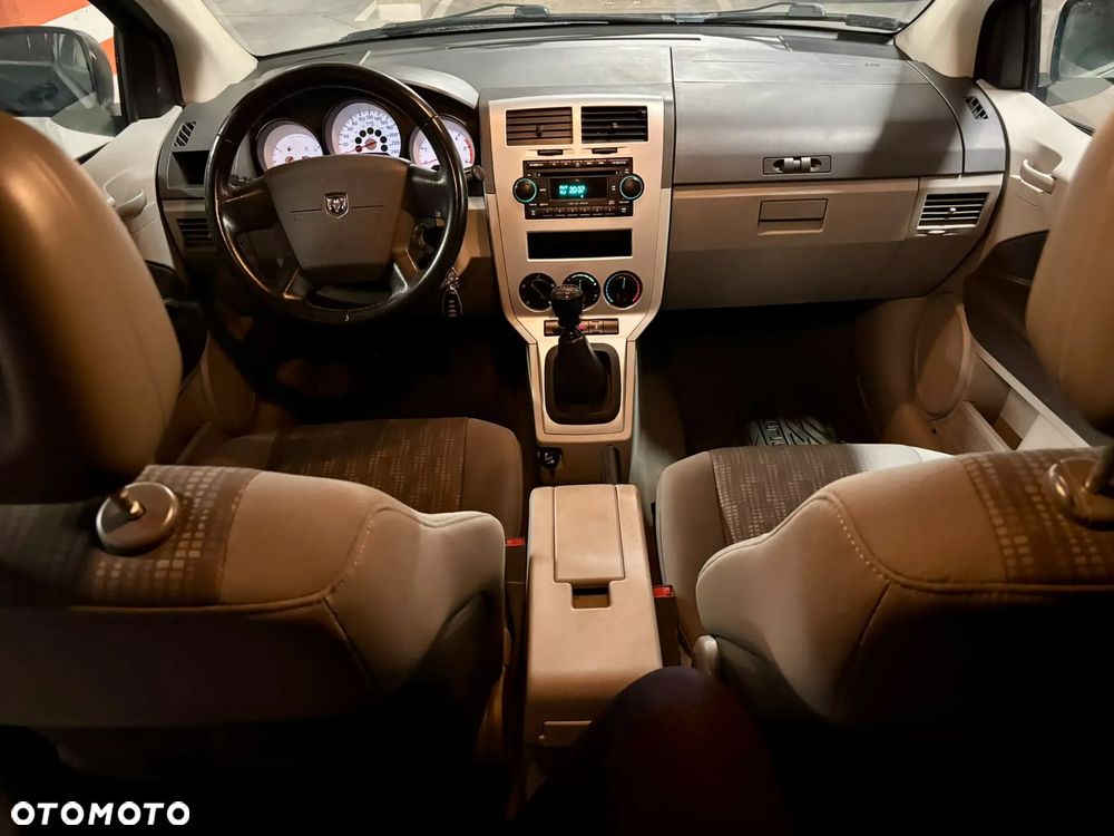 Dodge Caliber - 5