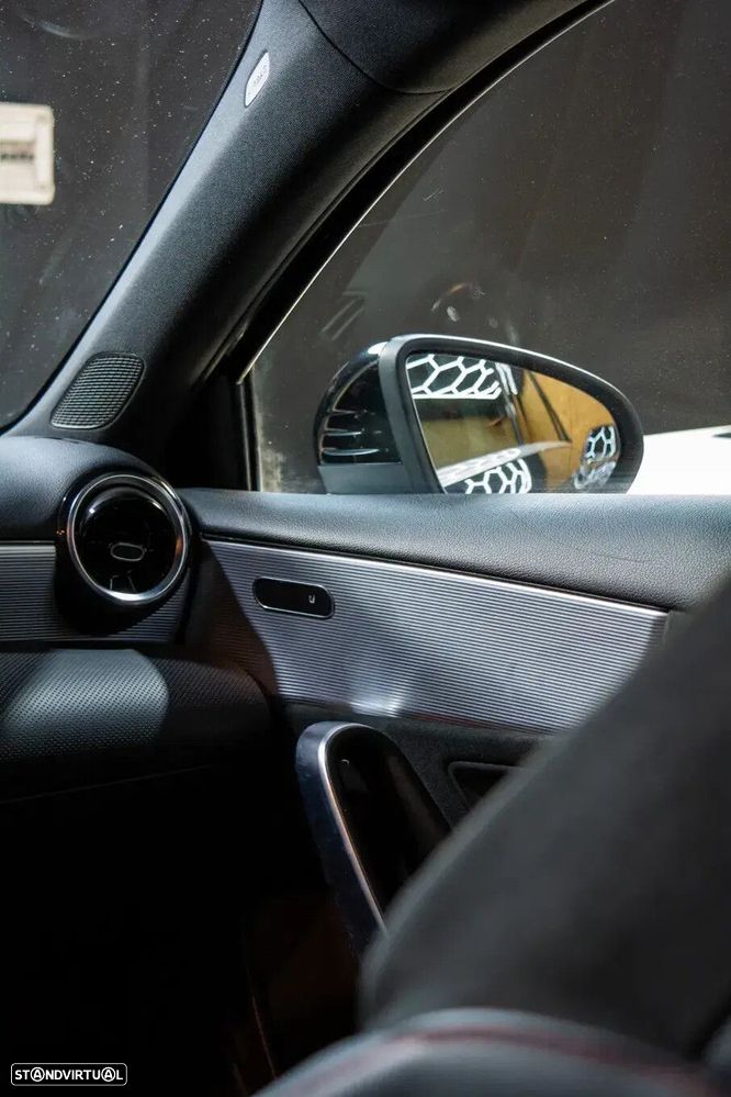 Mercedes-Benz A 200 - 4