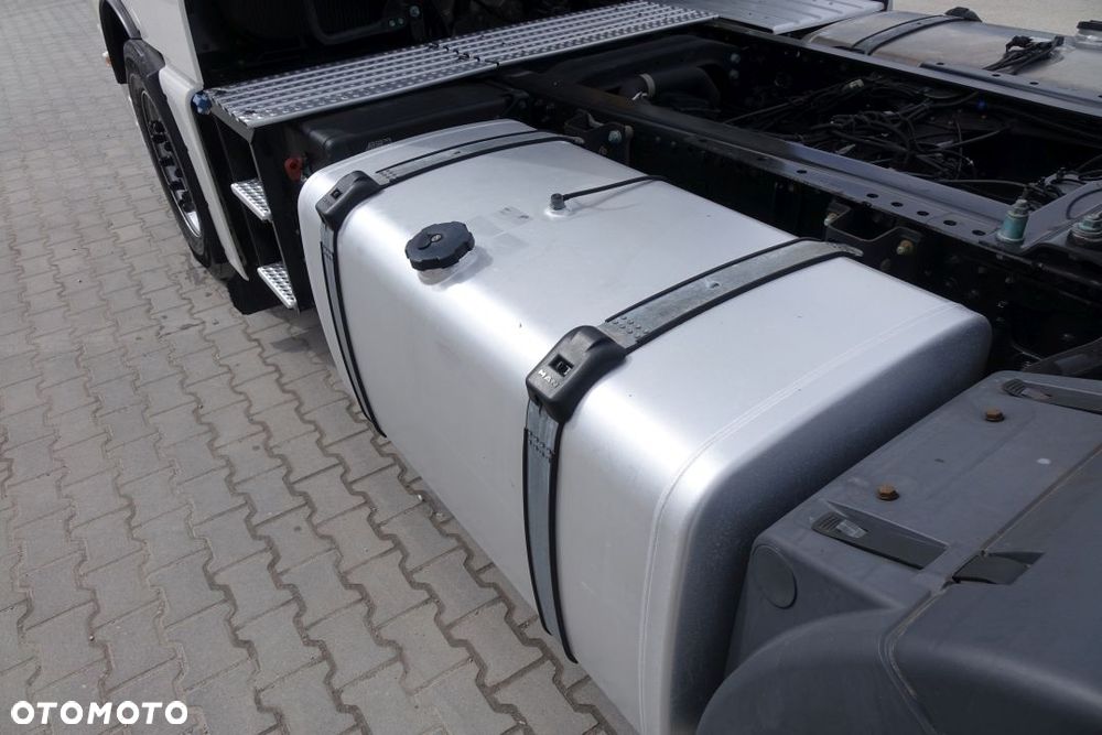 MAN TGX 18.470 4x2 BLS / XLX / STANDARD / EURO 6 / AUTOMAT / RETARDER / KLIMATYZACJA POSTOJOWA / LODÓWKA / 2 ZBIORNIKI - 14