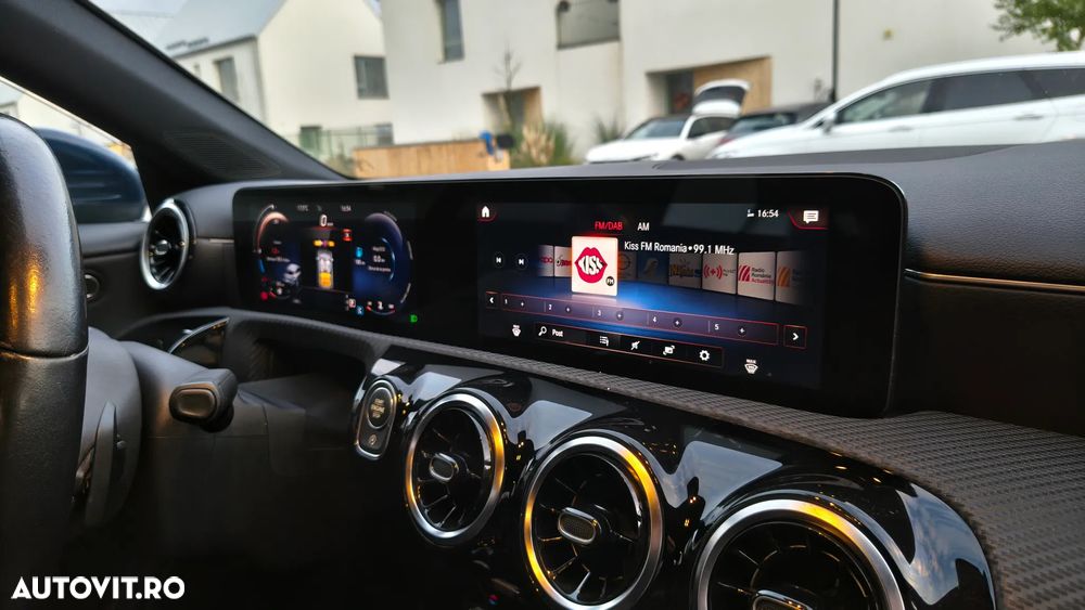 Mercedes-Benz CLA - 8