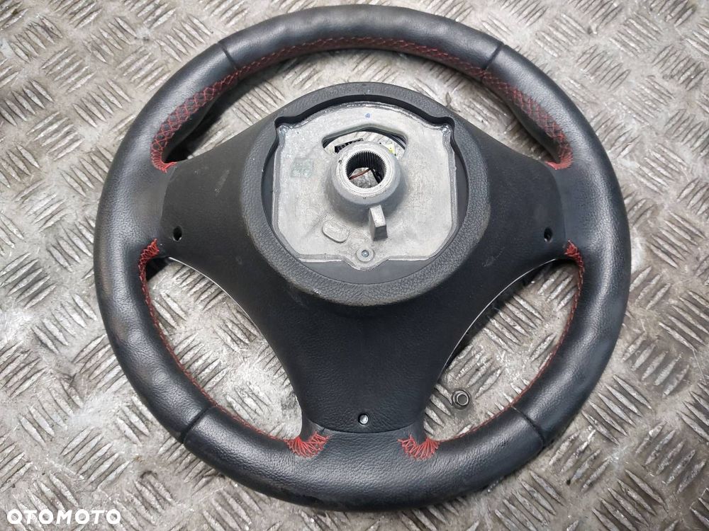 KIEROWNICA BMW X1 E84 6853135 - 6