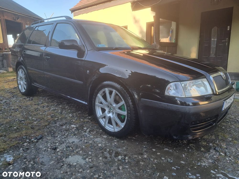 Skoda Octavia 1.8T Tour RS - 9
