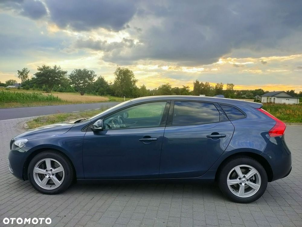 Volvo V40 D2 Drive-E SCR Momentum - 2