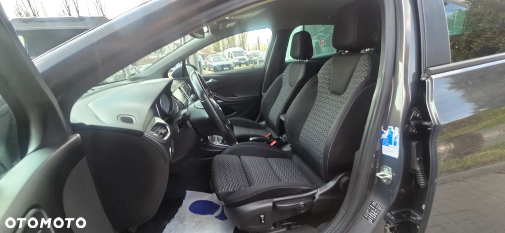 Opel Astra 1.6 D Start/Stop Dynamic - 30