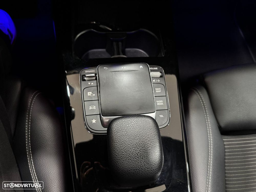 Mercedes-Benz A 180 Limousine d Style Plus Aut. - 38