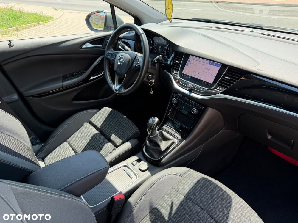Opel Astra - 32