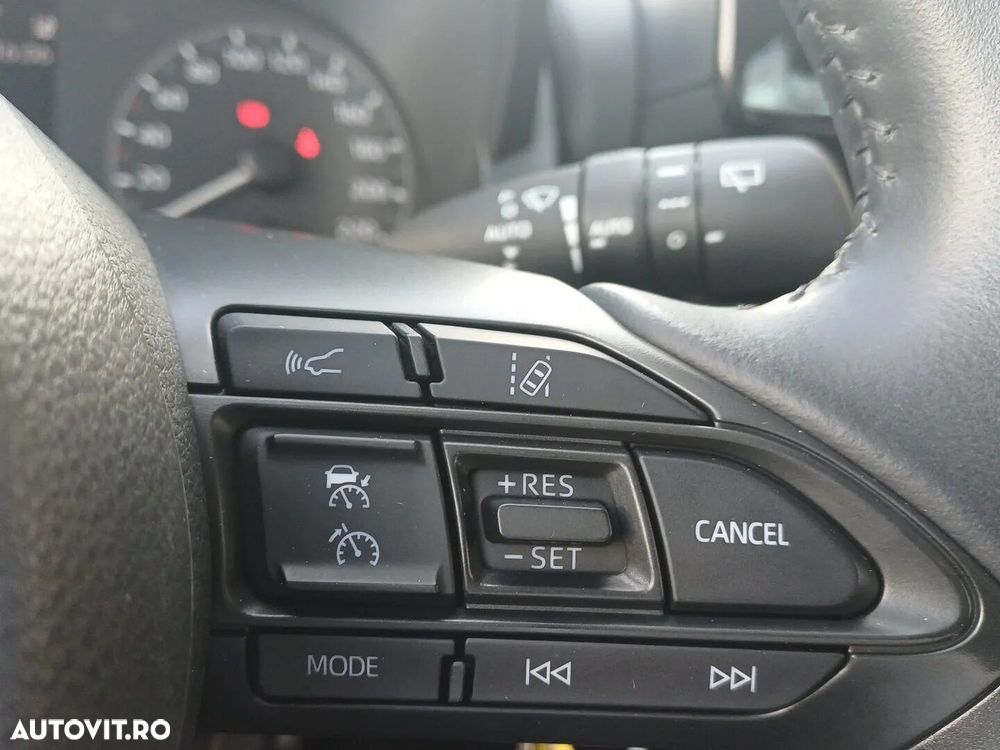 Toyota Yaris 1.5 MT Dynamic - 16