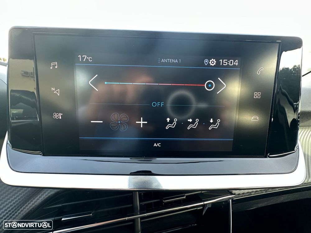 Peugeot 208 1.2 PureTech Active Pack - 17