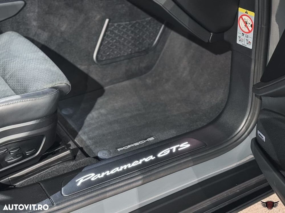 Porsche Panamera GTS - 17