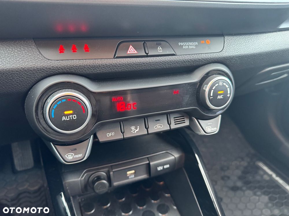 Kia Stonic 1.0 T-GDI MHEV L - 31