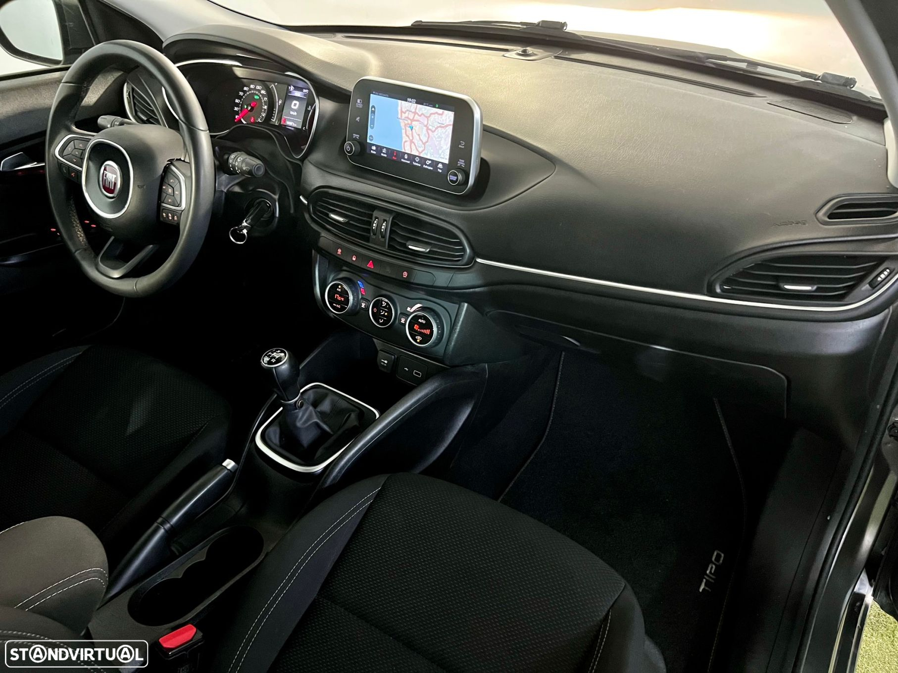 Fiat Tipo Station Wagon 1.3 M-Jet Lounge - 16