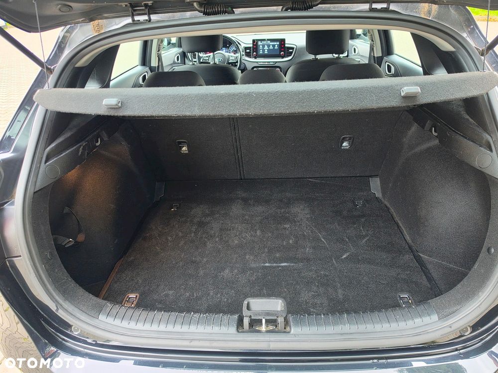 Kia Ceed 1.6 CRDi Eco-Dynamics+ (48V Mild-Hybrid) Vision - 33