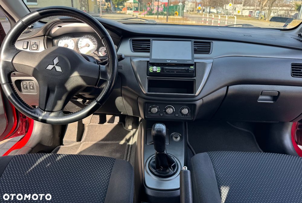 Mitsubishi Lancer - 11