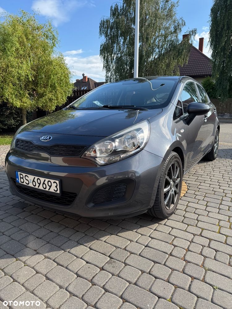 Kia Rio - 1