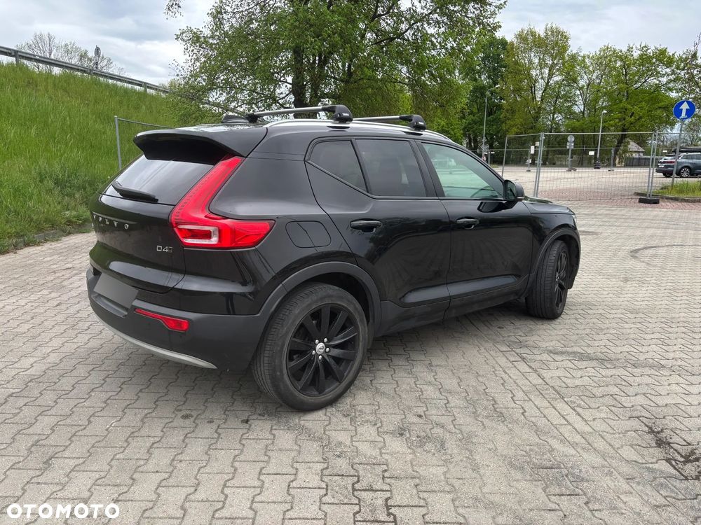 Volvo XC 40 D4 AWD - 6