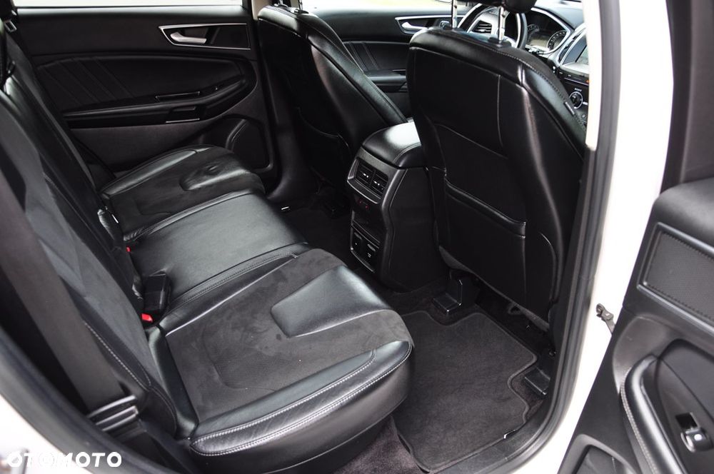Ford Edge 2.0 TDCi Bi-Turbo 4x4 Titanium - 28