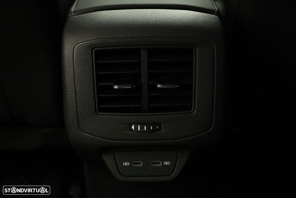 VW T-Roc 1.5 TSI Black Style DSG - 22