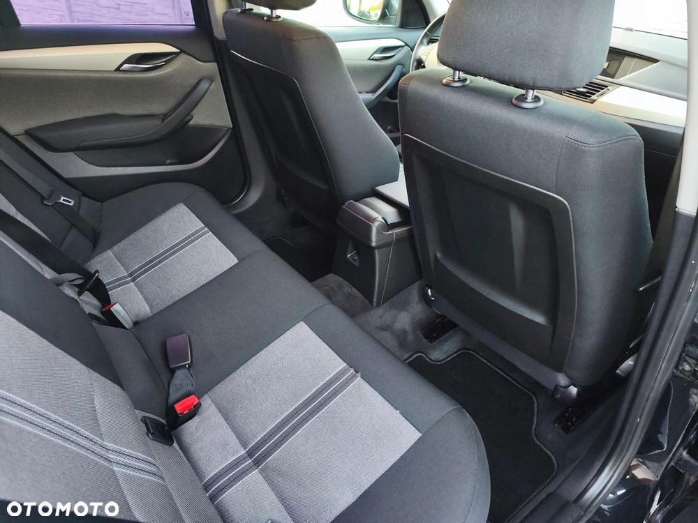 BMW X1 sDrive20d - 10