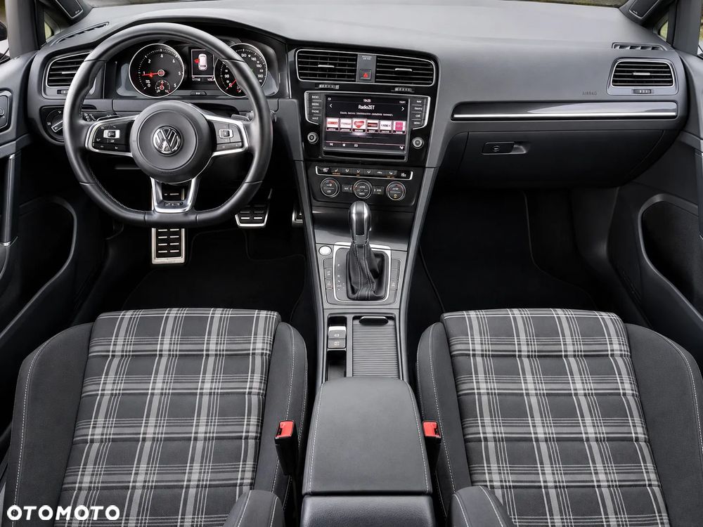 Volkswagen Golf 2.0 TDI BMT GTD DSG - 12
