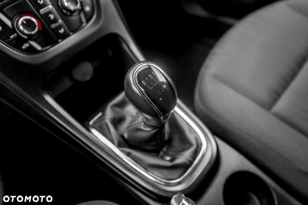 Opel Astra 1.4 Turbo Active - 28