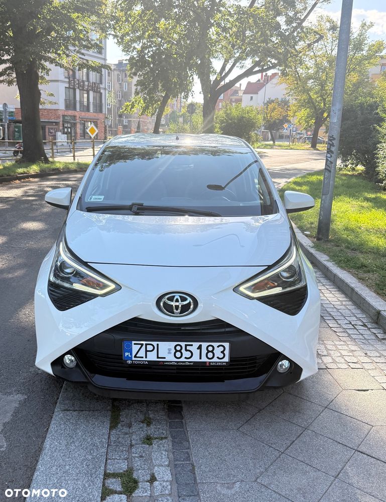 Toyota Aygo 1.0 VVT-i JBL Edition - 1