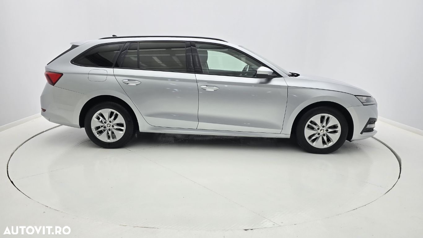 Skoda Octavia Combi 2.0 TDI Ambition - 5