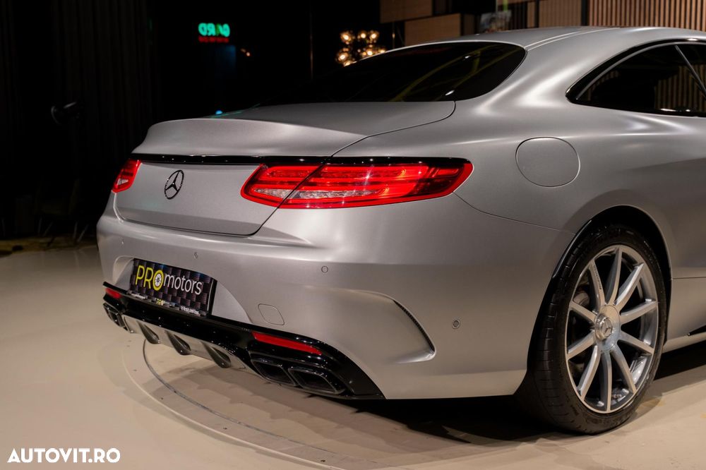 Mercedes-Benz S 63 AMG 4MATIC Coupe Aut - 12