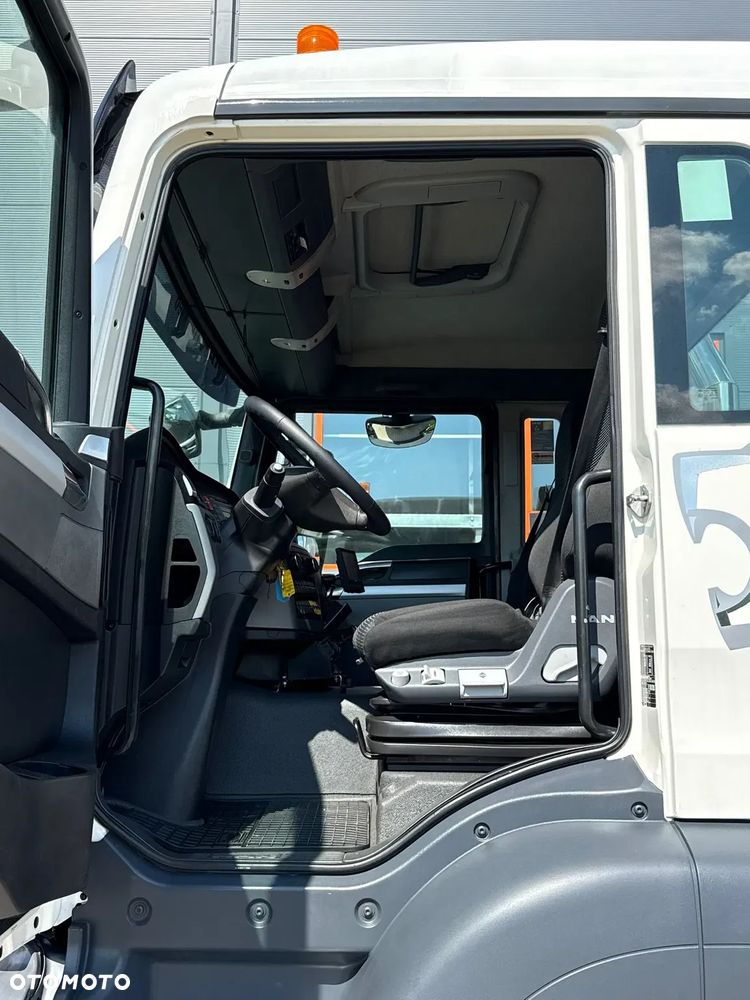 MAN MAN TGS TGX 35.400 // 8x4 // E5 // wywrotka kiper + HDS z czerpakiem / - 30