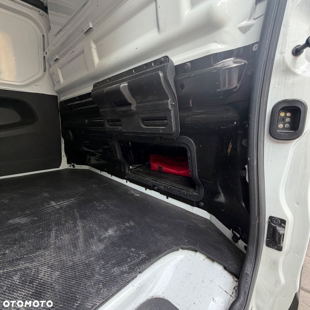 Renault Trafic L2H1 - 11