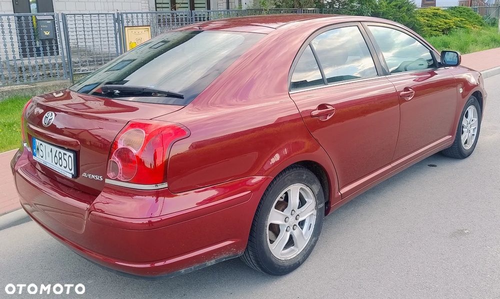 Toyota Avensis 1.8 VVT-i Luna - 4
