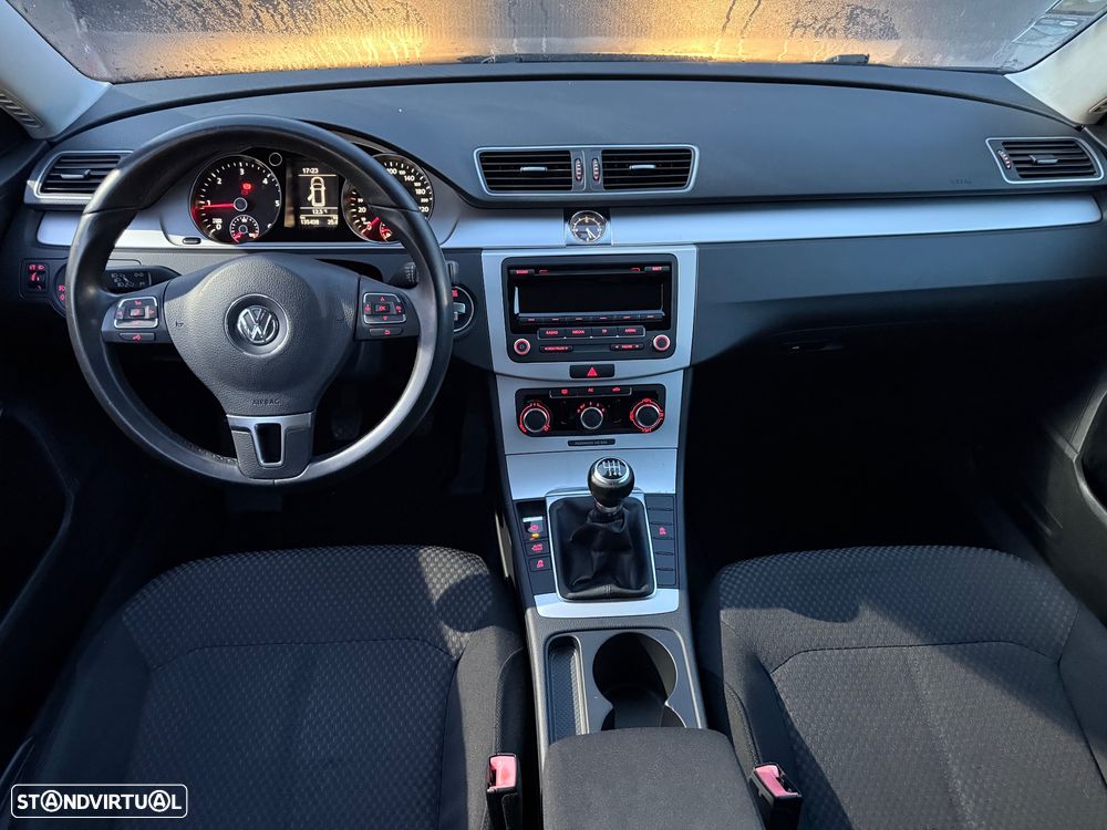 VW Passat Variant 2.0 TDi Highline Navig - 8