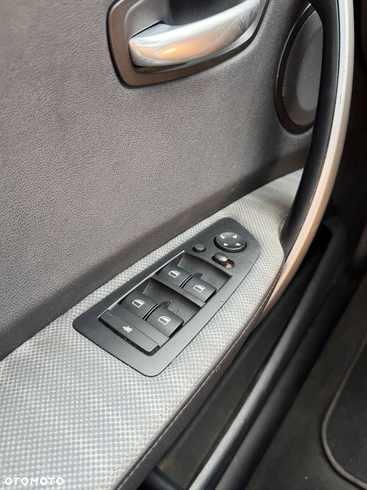 BMW Seria 1 120i - 9