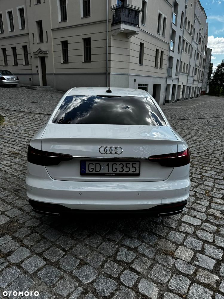 Audi A4 Limousine - 8