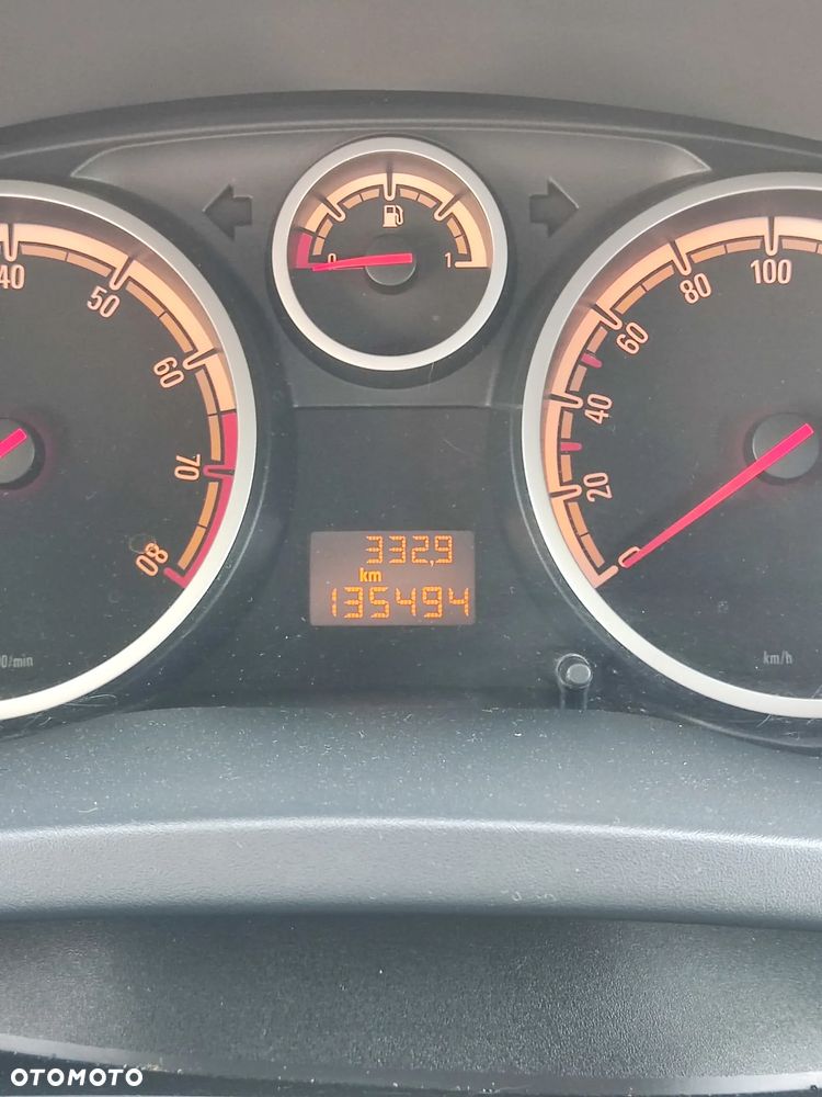 Opel Corsa - 8