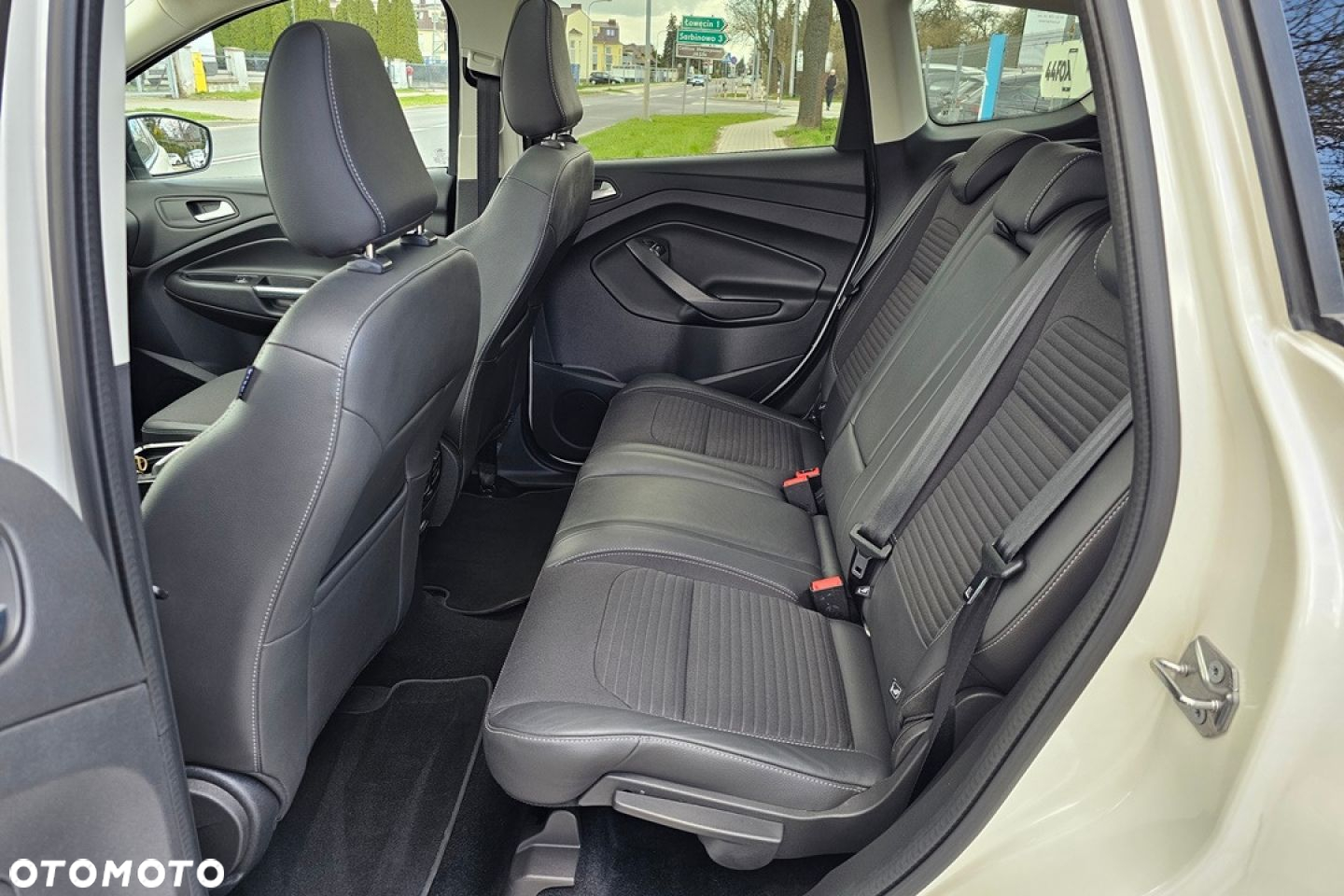 Ford Kuga - 15