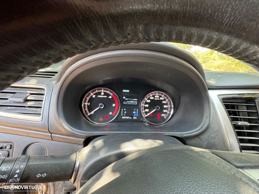 Mitsubishi L200 2.3 DI-D Strakar CD 1st Edition 4WD - 10