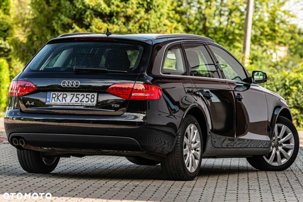 Audi A4 Avant 2.0 TDI S tronic - 11